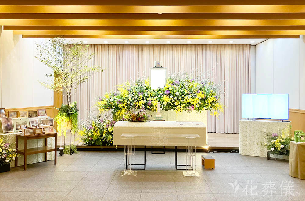 花に永久にの花祭壇