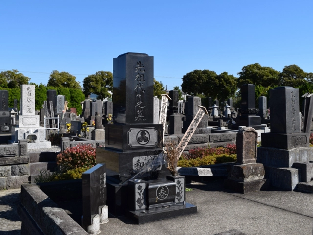 「お墓はいらない」と考える人が増えている