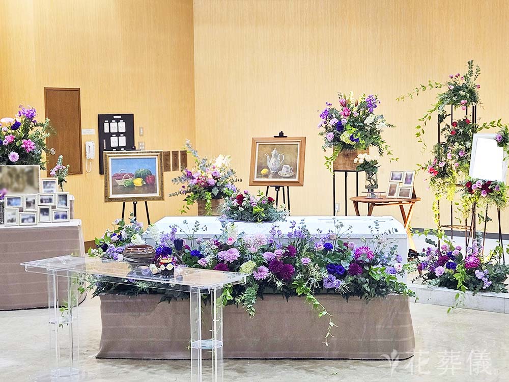 浦和斎場で葬儀を行ったお客様の祭壇写真01