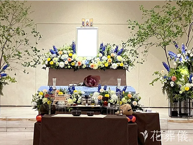 故人様が愛したプールサイドの風景をイメージ