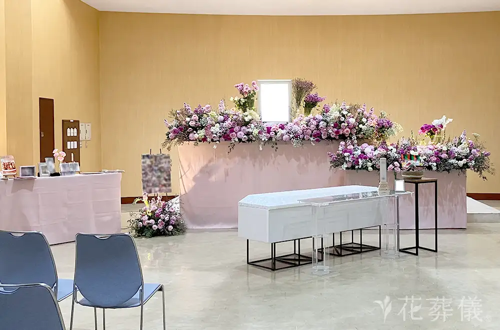 春の香りに包まれて　の花祭壇