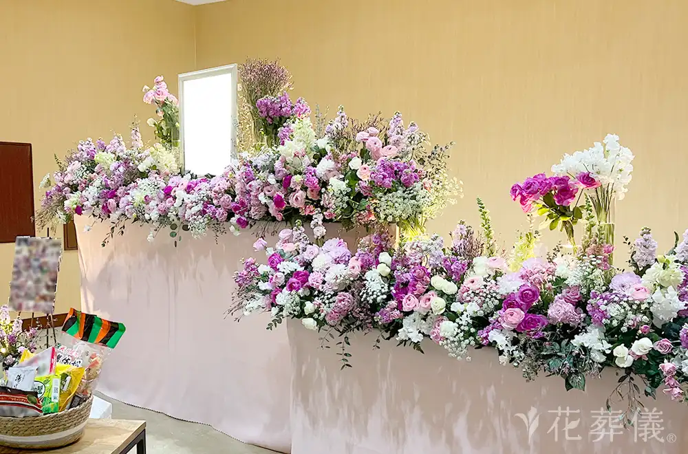 春の香りに包まれて　の花祭壇