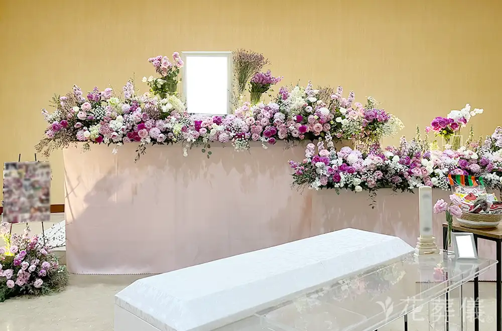 春の香りに包まれて　の花祭壇