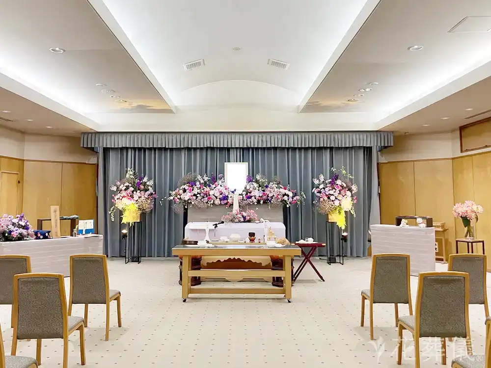 青梅市民斎場で葬儀を行ったお客様の祭壇写真02