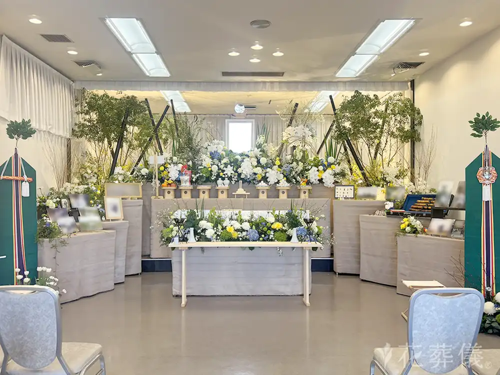 戸田葬祭場で葬儀を行ったお客様の祭壇写真02