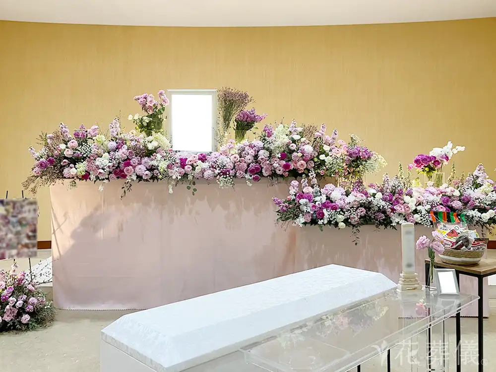 浦和斎場で葬儀を行ったお客様の祭壇写真02