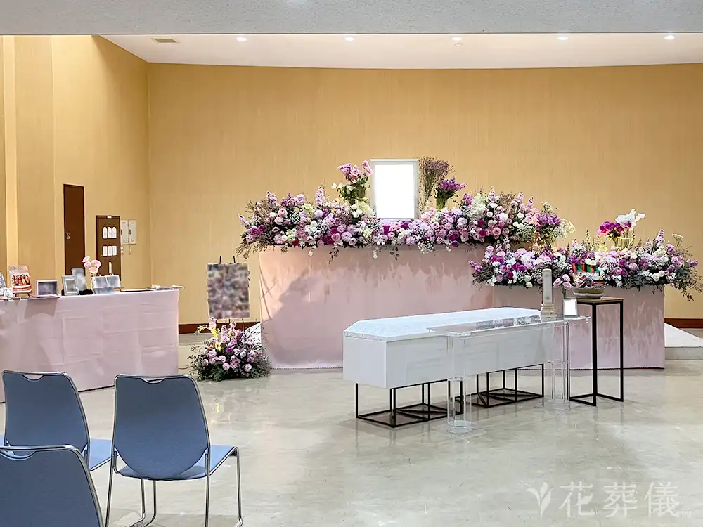 浦和斎場で葬儀を行ったお客様の祭壇写真03