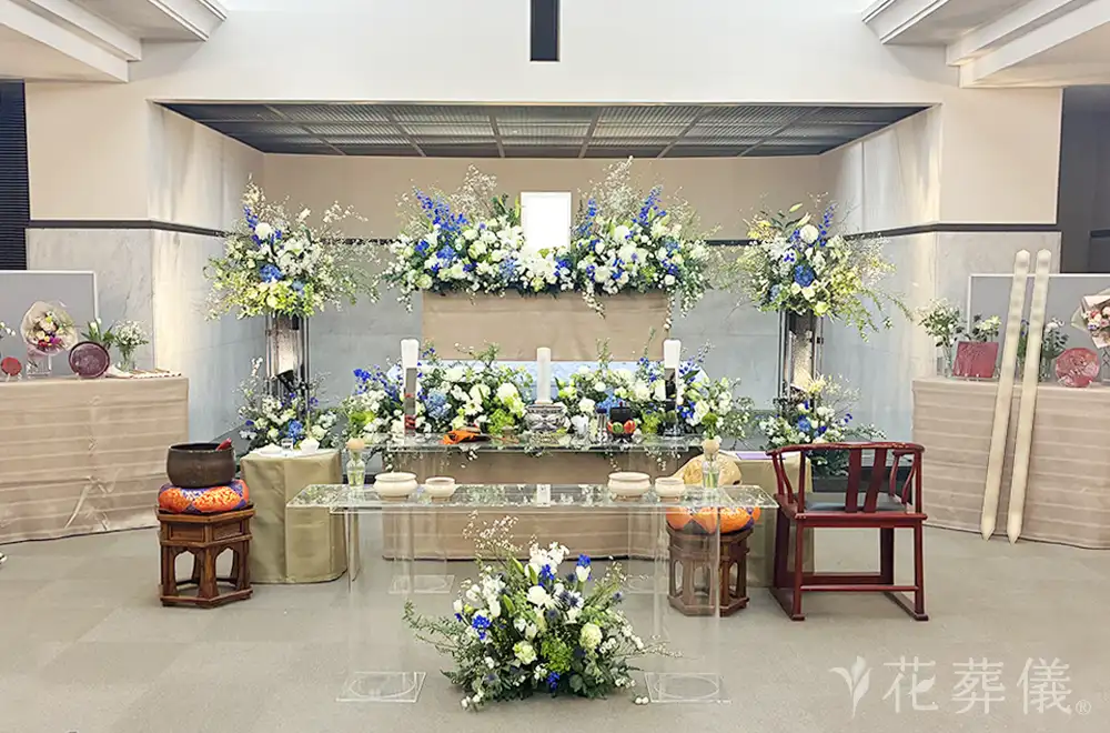 皆元気で仲良くいるよの花祭壇