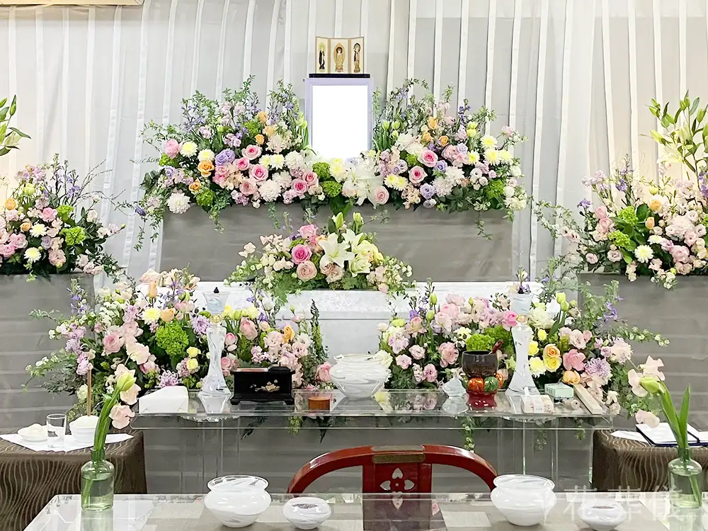 長命寺東高野会館で葬儀を行ったお客様の祭壇写真01