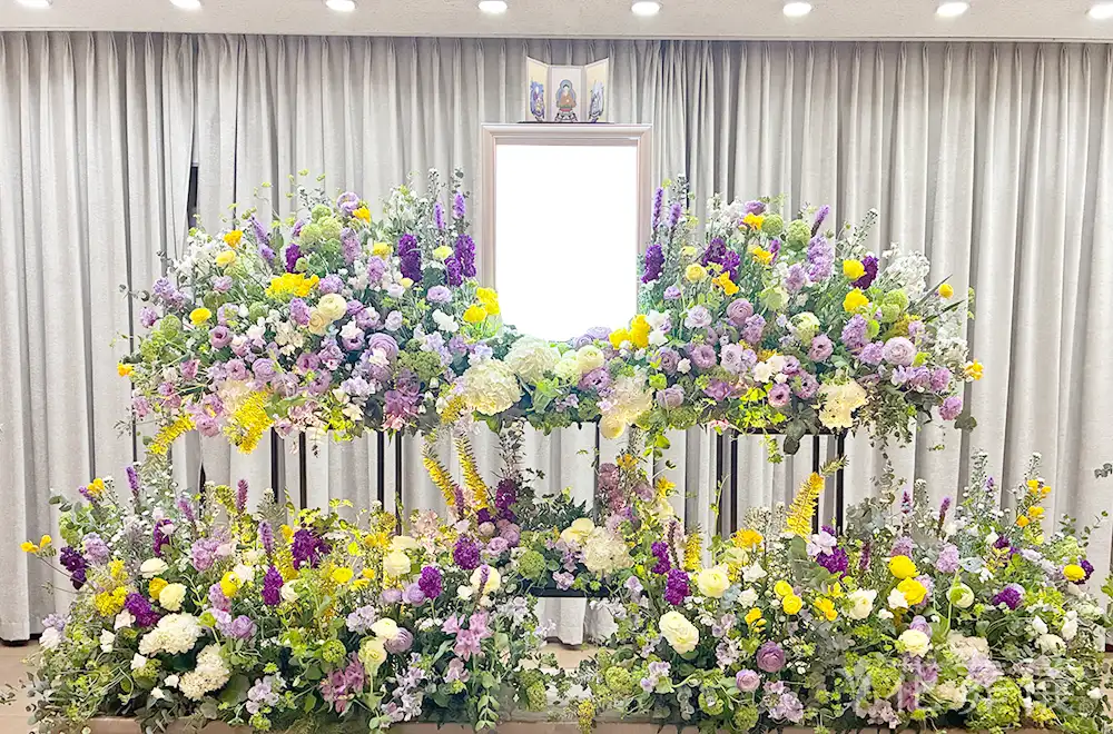 フレンチガーデンの花祭壇