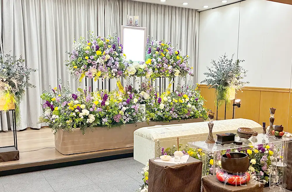 フレンチガーデンの花祭壇