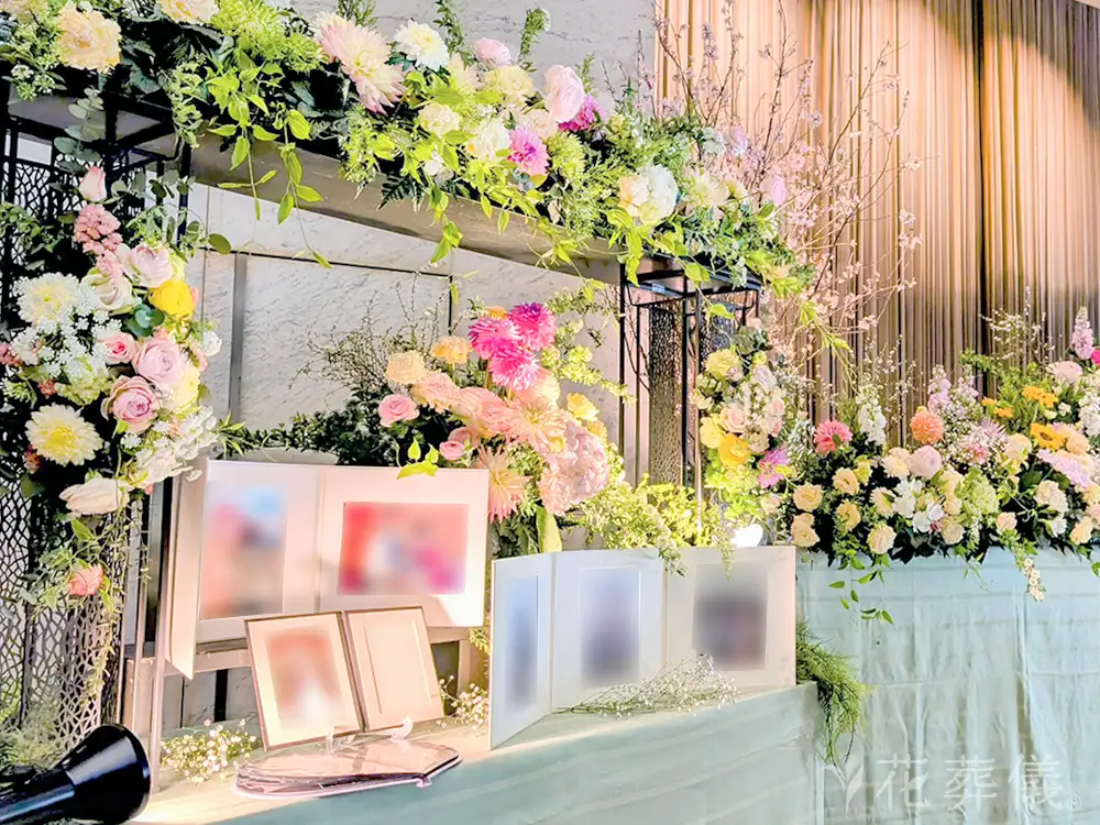 県央みずほ斎場で葬儀を行ったお客様の祭壇写真03