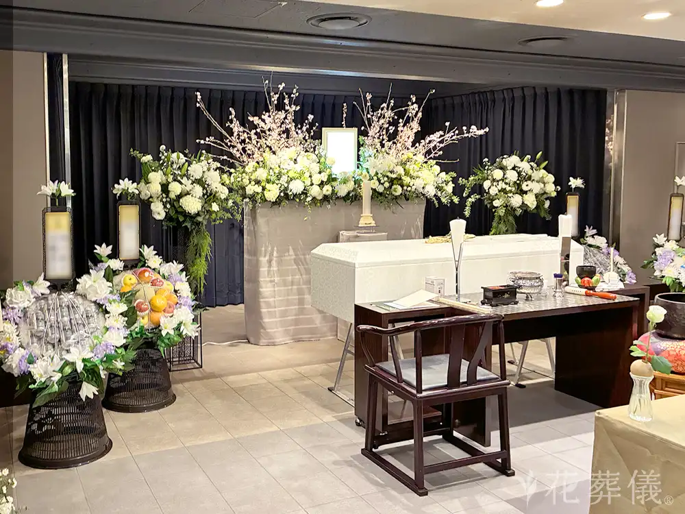 戸塚斎場で葬儀を行ったお客様の祭壇写真01