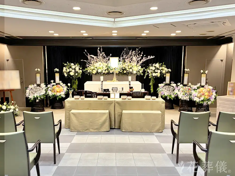 戸塚斎場で葬儀を行ったお客様の祭壇写真02