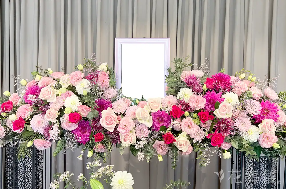 優しさと情熱を咲かせての花祭壇