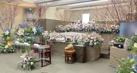 お客様インタビュー　春のお花見のような満開桜の花祭壇