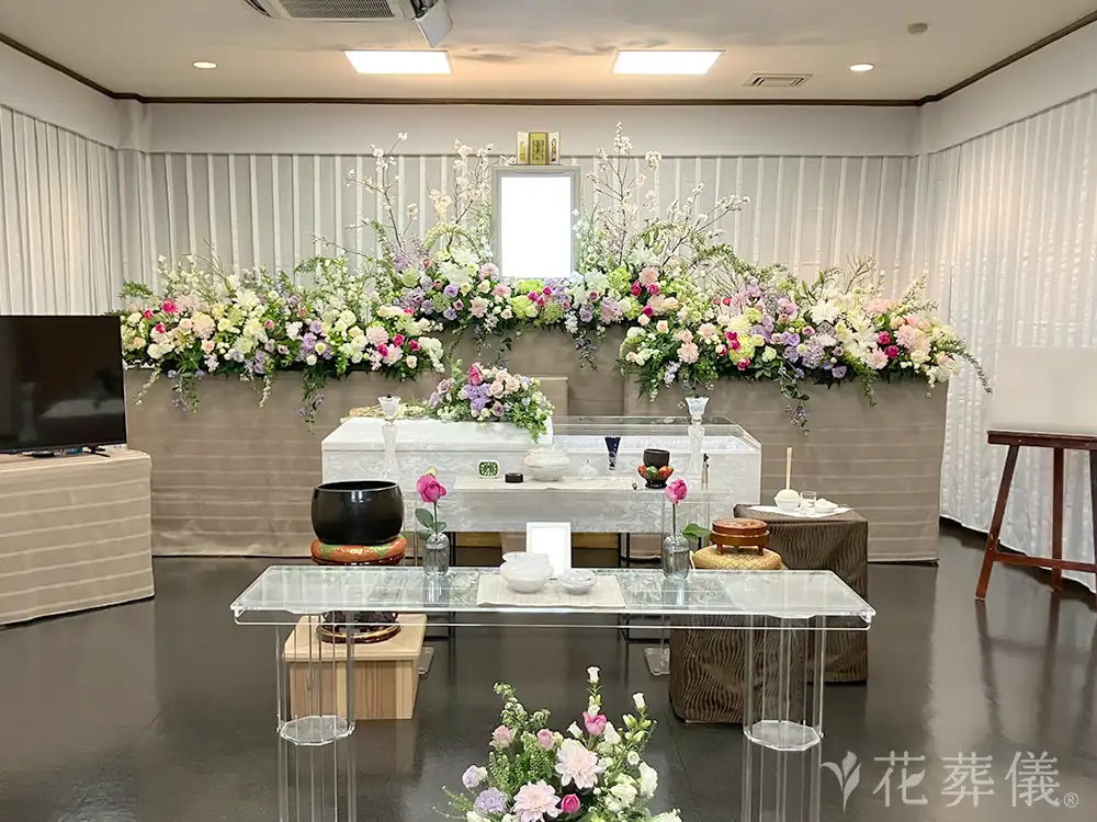 長命寺東高野会館で葬儀を行ったお客様の祭壇写真01