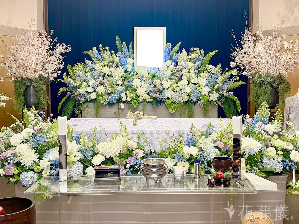 千葉市斎場で葬儀を行ったお客様の祭壇写真03