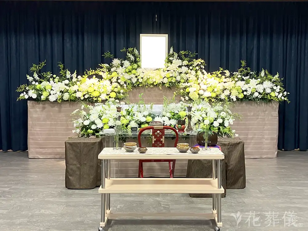 馬込斎場で葬儀を行ったお客様の祭壇写真02
