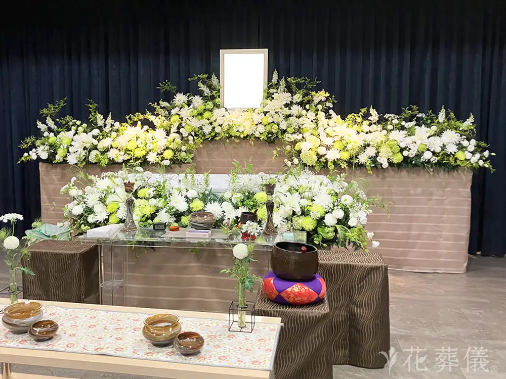馬込斎場で葬儀を行ったお客様の祭壇写真01
