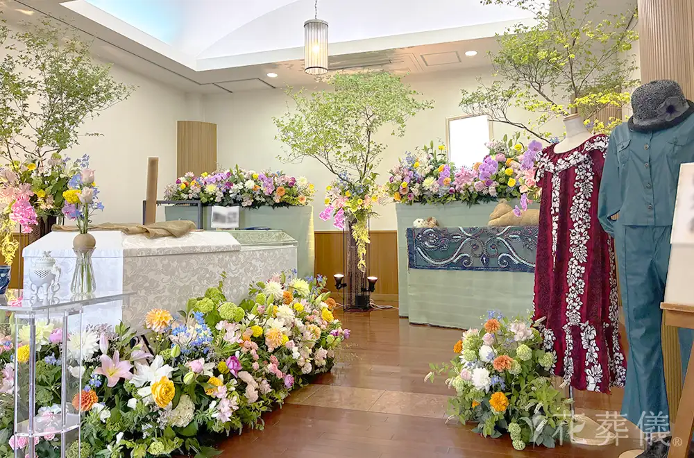 ご家族の思いと共に花との花祭壇
