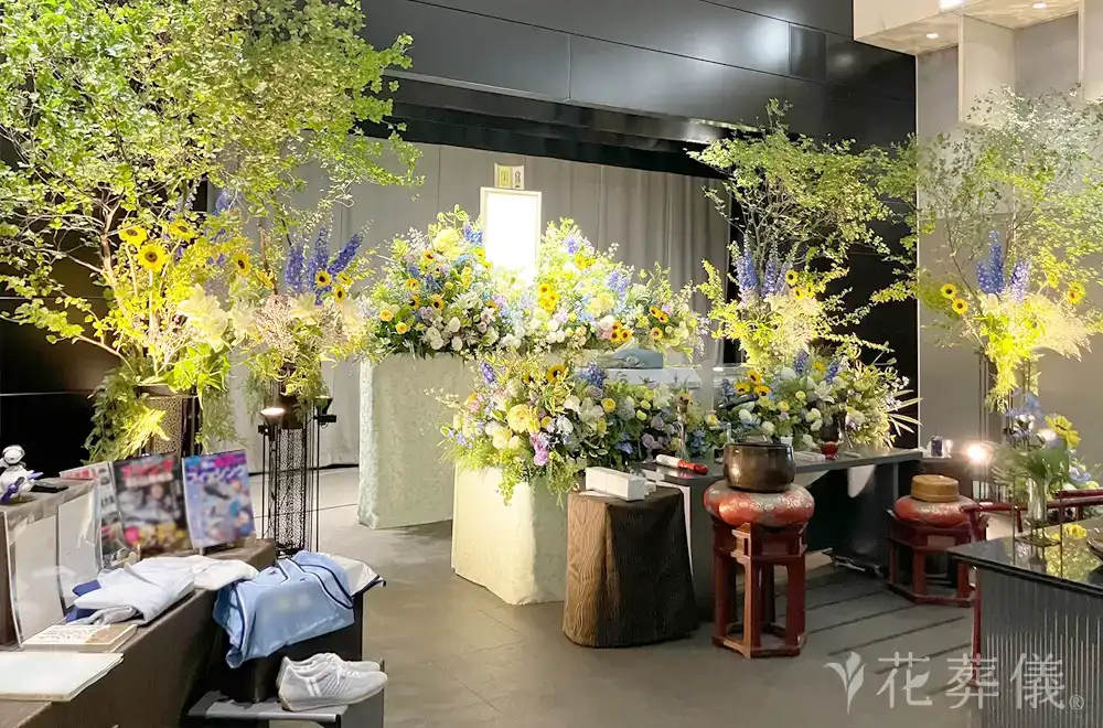 夏・自然のなかで　の花祭壇