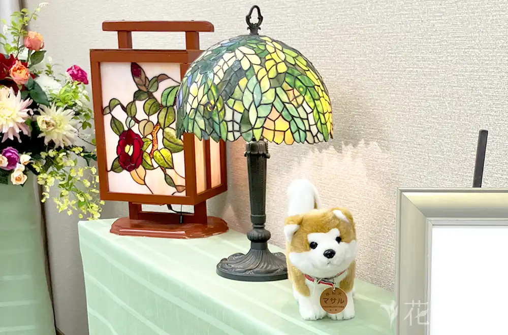 サロン・ド・フルールの花祭壇