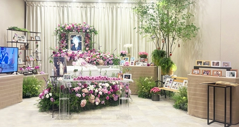 お客様インタビュー　自然をこよなく愛した妻に贈る最高の花祭壇