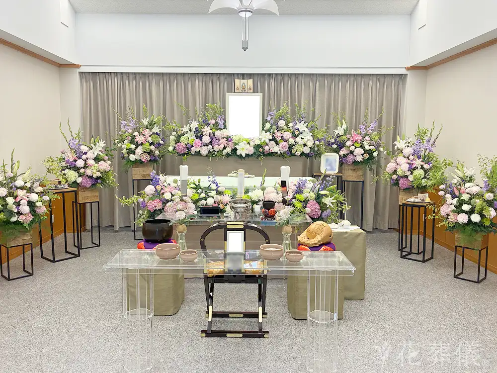 臨海斎場で葬儀を行ったお客様の祭壇写真01