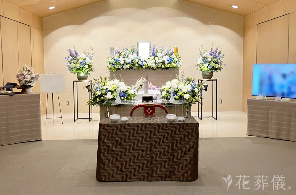 清澄の庭の花祭壇