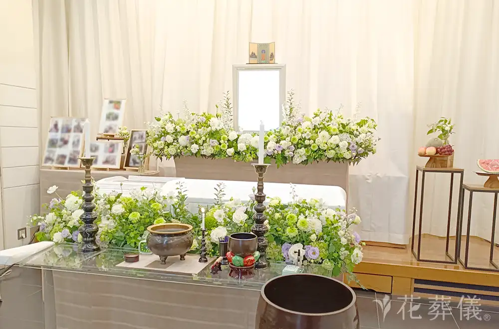 家族の優しさに包まれての花祭壇