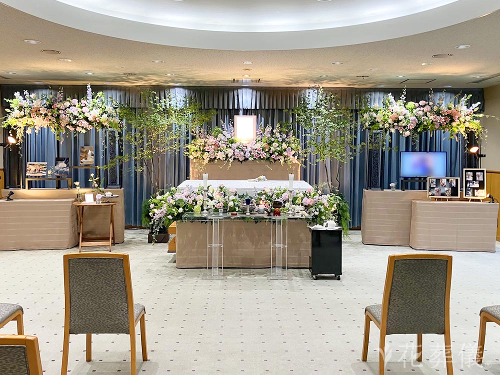 青梅市民斎場で葬儀を行ったお客様の祭壇写真01