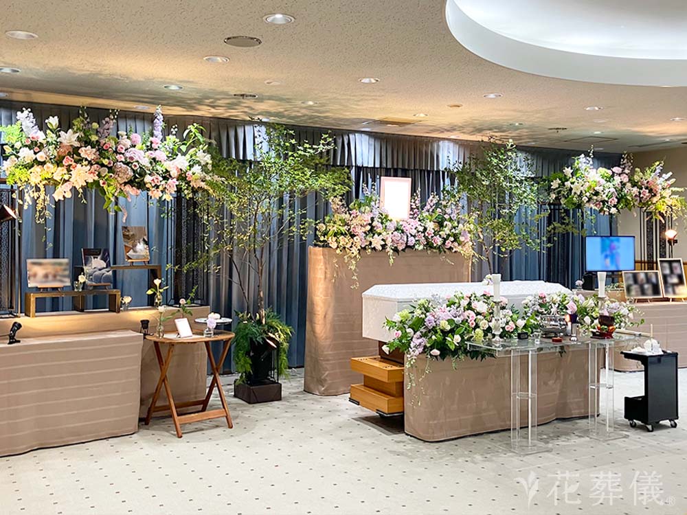 青梅市民斎場で葬儀を行ったお客様の祭壇写真02