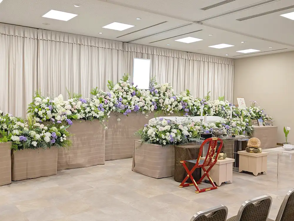 堀ノ内斎場で葬儀を行ったお客様の祭壇写真03