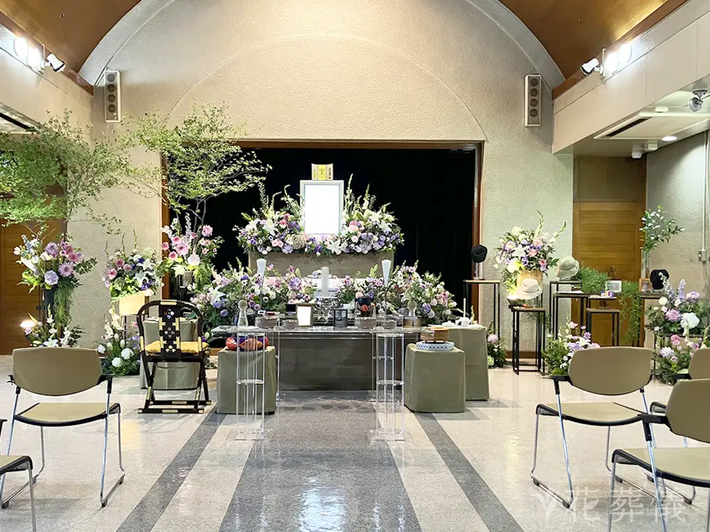 立川市斎場で葬儀を行ったお客様の祭壇写真01