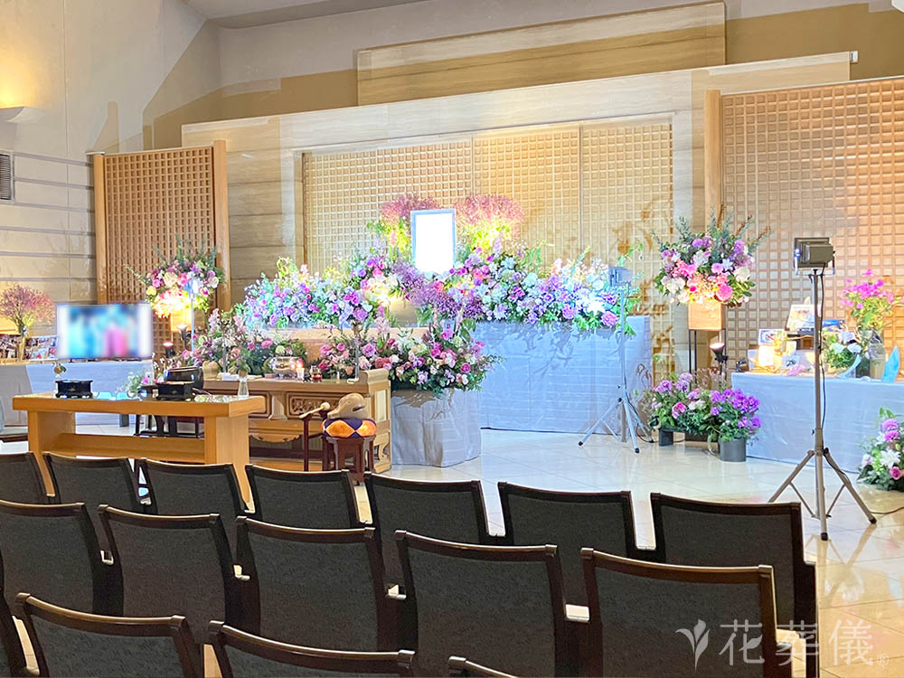 上尾伊奈斎場つつじ苑で葬儀を行ったお客様の祭壇写真01