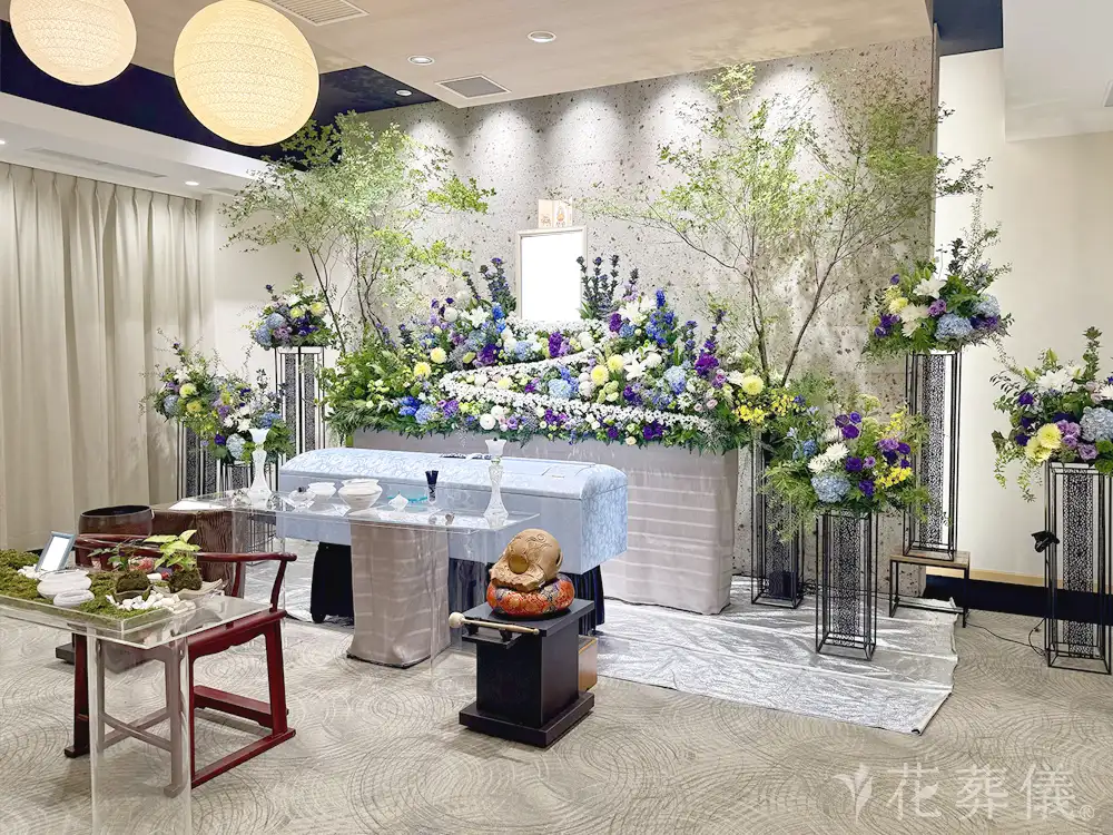 谷塚斎場で葬儀を行ったお客様の祭壇写真01